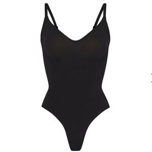 Skims Seamless Sculpt Thong Bodysuit